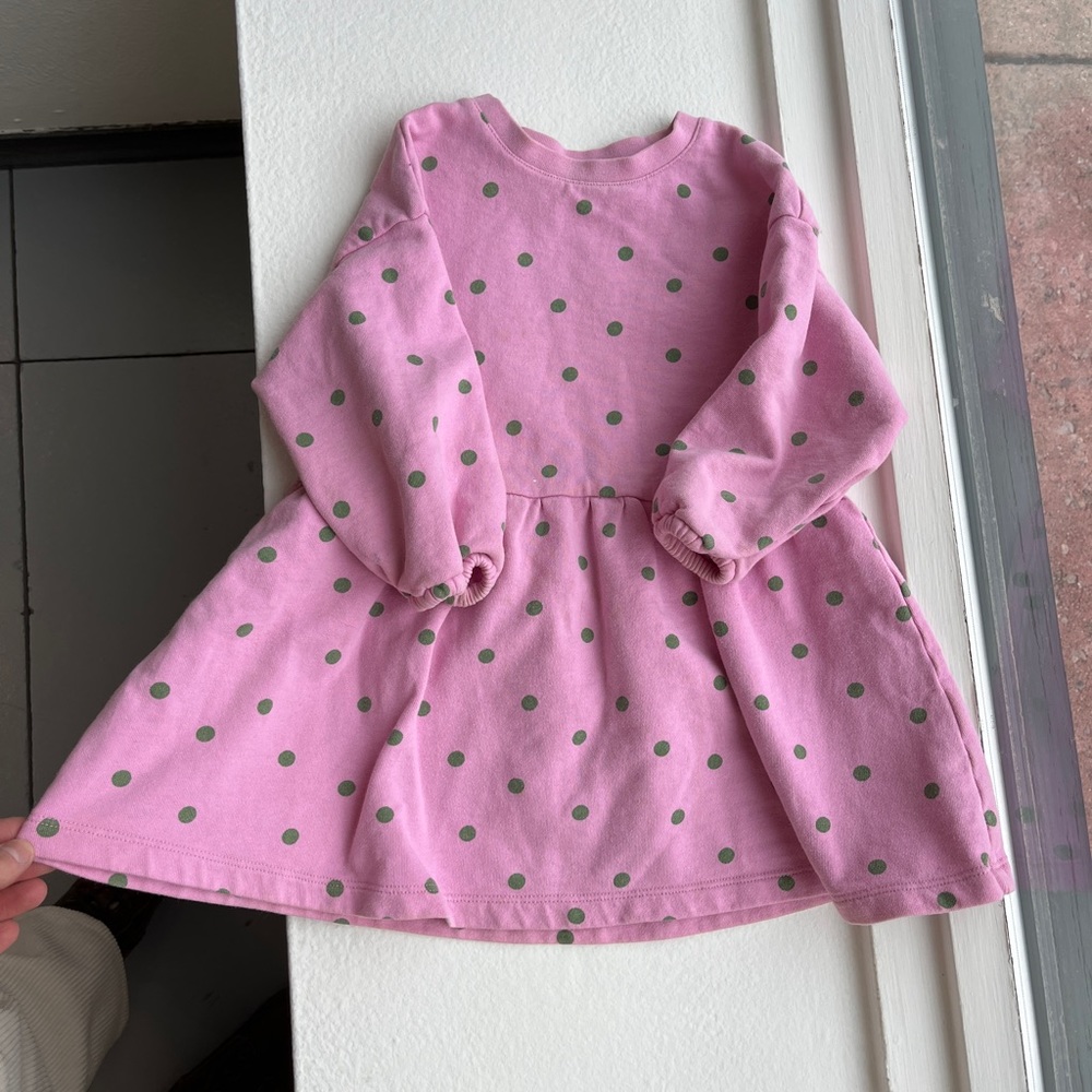 A Mini Boden pink puff sleeve dress